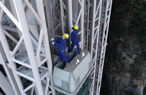 張家界百龍電梯航拍圖