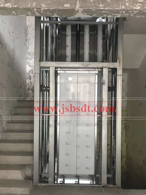 鋼結(jié)構(gòu)電梯井