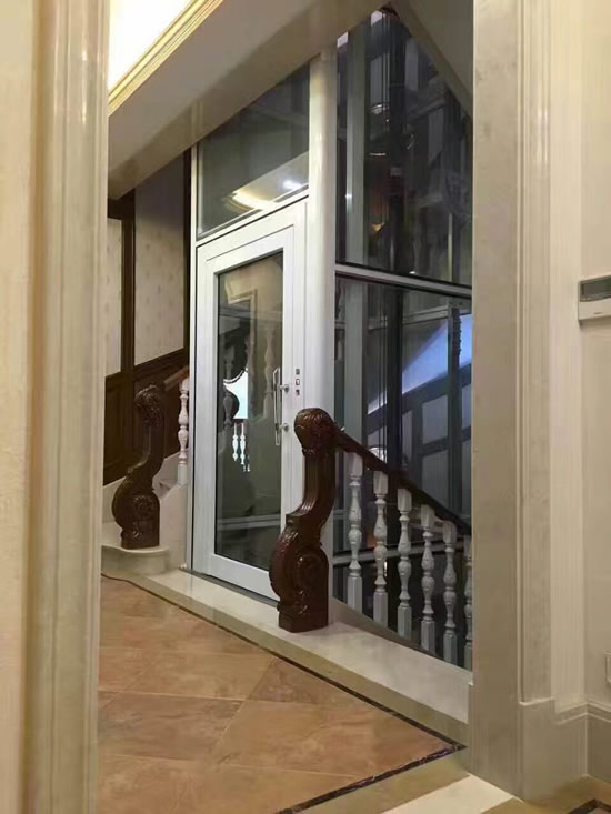 白色框架手拉門(mén)液壓電梯