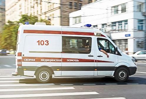 俄羅斯電梯事故,救護車到達現(xiàn)場