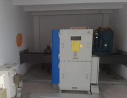 泰興異步主機(jī)防爆電梯竣工